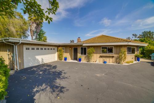 Fallbrook Home with Mountain Views Close to Hiking!, Fallbrook (fotografie 3)