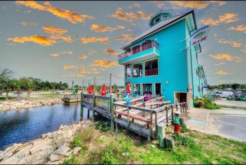 Historic Gwaltney House-cottage At St Andrew's Bay - Panama City, FL