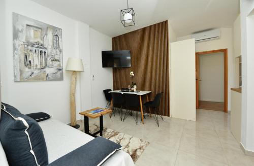 Apartmani Laura Vir