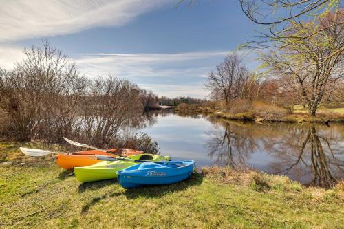 Long Pond Vacation Rental on Pine Tree Lake! in Long Pond, USA