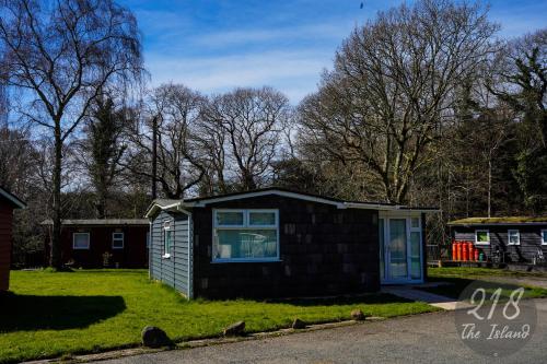 The Cabin, Glan Gwna