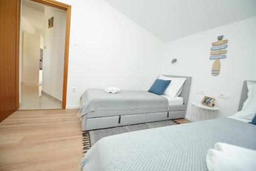 Apartmani Laura Vir