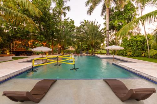 Waterfront Villa BY THE GLAMHOMES in Miami, USA