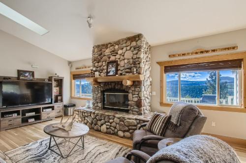 Mountain Retreat Sauna Deck Views Sleeps 10