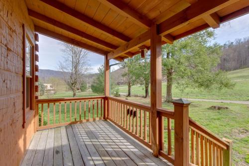 Spring View 2 Bedrooms WiFi Hot Tub Pool Table Sleeps 6 - image 11