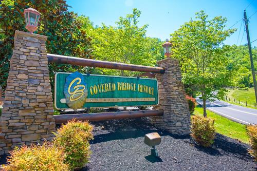 Misty Mountain Hideaway in Pigeon Forge, USA