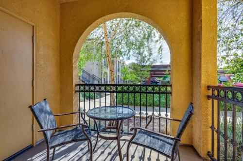 . Charming Patterson Condo w/ Grilling Stations