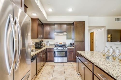 Charming Patterson Condo with Grilling Stations in Patterson (CA)