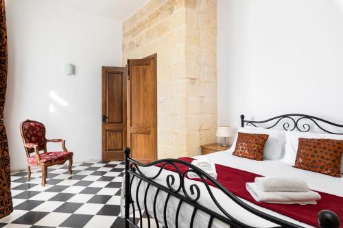 Traditional & Modern Maltese Townhouse - Rooftop Terrace and Sea Views, close to Birgu Waterfront, Cospicua (foto 5)