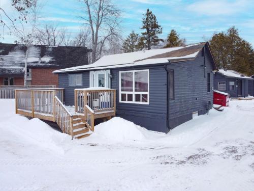 3 bedrooms, 4 beds