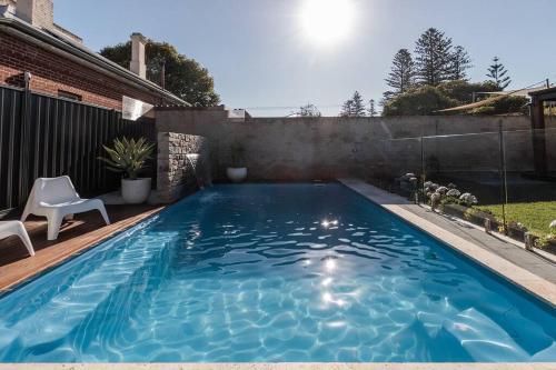 Luxury Bungalow on Pier - Heated Pool & Pets