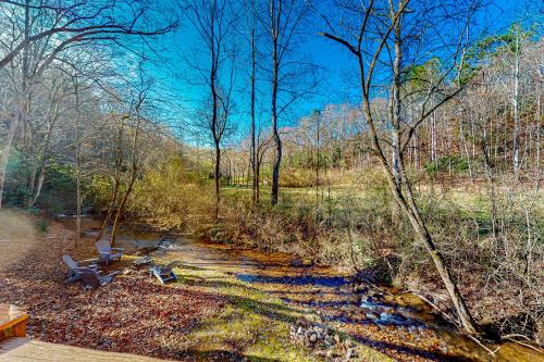 Creekside Cottage