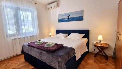 Three-Bedroom Apartment with Terrace image 6