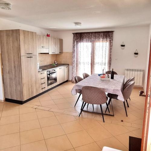 Three-Bedroom Apartment with Terrace image 6