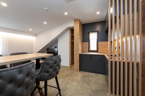 ห้องครัว, Hotel Lakeside in ซเลติบอร์