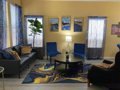 Beautiful 5 bedroom 3 bath home in Las Vegas (NV)
