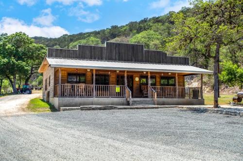 . Miracle Springs Ranch Lodge