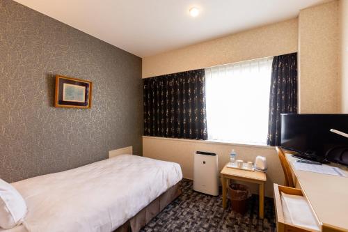 Standard Single Room - Non-Smoking