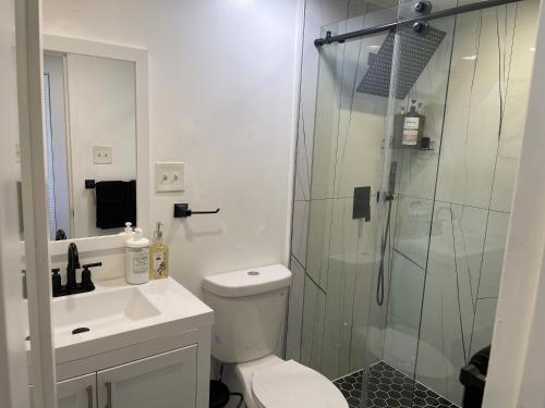 Three-Bedroom Apartment image 10