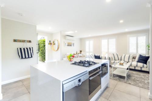 keuken, Seabreeze 18 Abel Place fantastic holiday house on the beach in Anna Bay