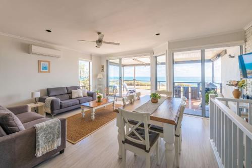 Port Willunga Ocean Views Beachhouse