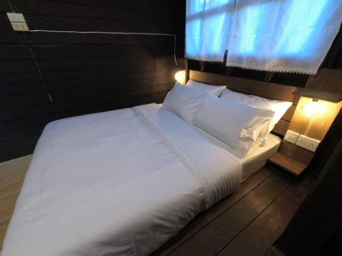 บ้านน่านโฮมสเตย์ Room Type - Double Room with Shared Bathroom