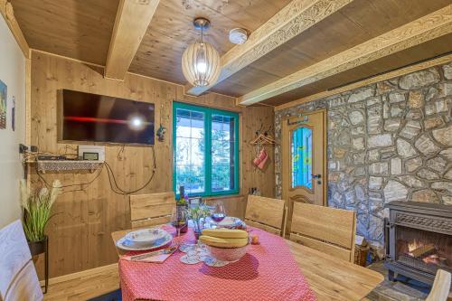 Faciliteter, Fani's Riverside Home with Sauna & Beach - Happy Rentals in Fara