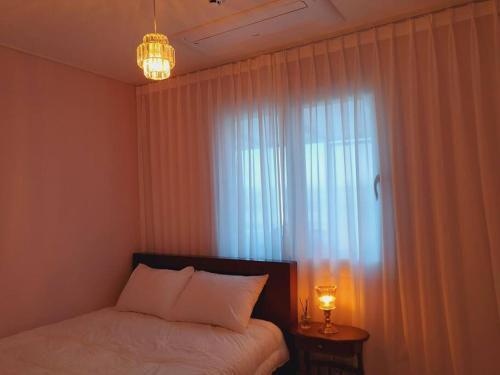 Aewol HyunStay (3)
