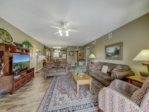 Making Memories Whispering Pines 624 in Pigeon Forge, USA