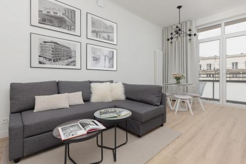 Spacious Apartment with Panoramic View of Warsaw by Noclegi Renters, Varsovia
