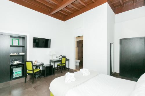 SuitInn19 - image 7