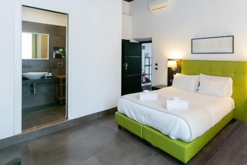 SuitInn19 - image 11
