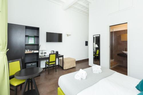 SuitInn19 - image 3
