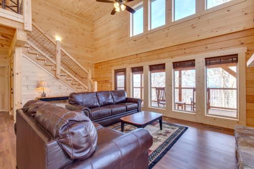 Back to Nature 2 Bedroom Fireplace Hot Tub WiFi Pet Friendly Sleeps 6 - image 11