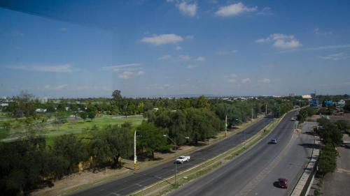 Holiday Inn Express and Suites Celaya by IHG