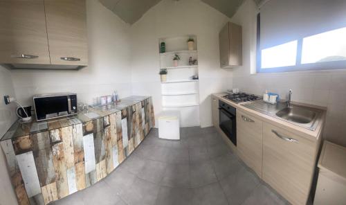 Kitchen, Zia Bi Bed and Breakfast in Capodimonte