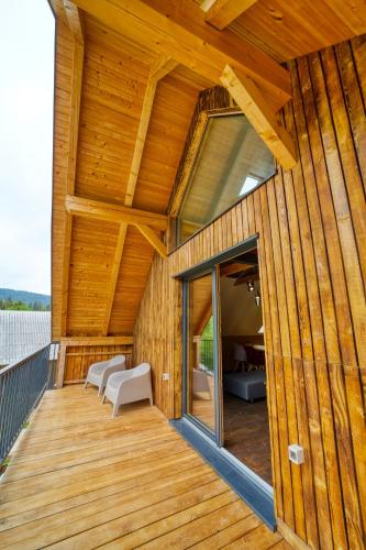 Erkély/terasz, Hiša Zdravega Oddiha (Hisa Zdravega Oddiha) in Grahovo