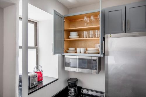 Soho 1br w private deck wd nr New Museum NYC-1104 in New York, USA