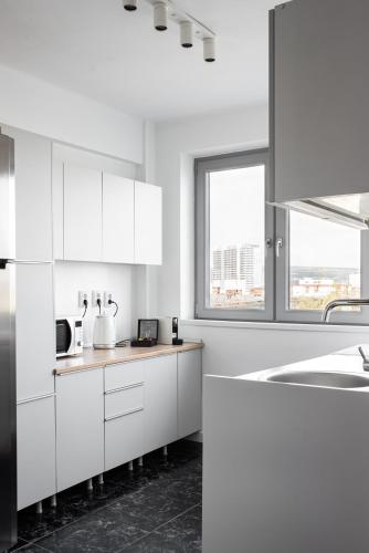 Spacious ultracentral apartment - image 7