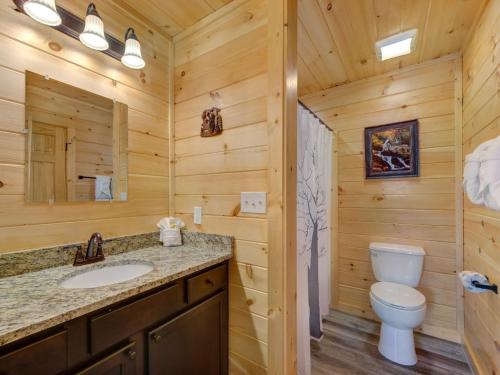 Fire in the Sky 5BRs New Build Hot Tub Pool Access Sleeps 12 - image 13