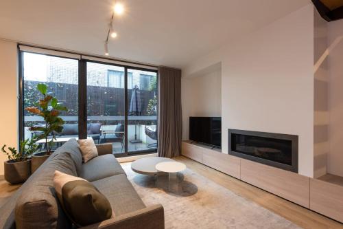 Stunning 3-bed Townhouse in South Yarra w Parking