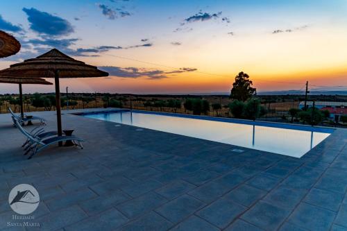 Piscina, Moradia gémea 2 em Herdade Santa Marta (Moradia gemea 2 em Herdade Santa Marta) in Monsanto