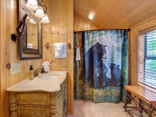Eden's View 3 Bedrooms Pool Table Hot Tub Pool Access Views Sleeps 6 - image 10