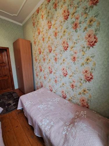 2 twin beds