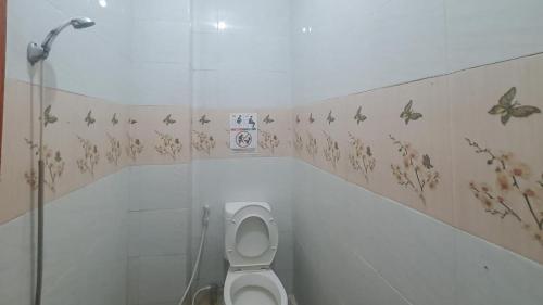 Standard Double Room image 7