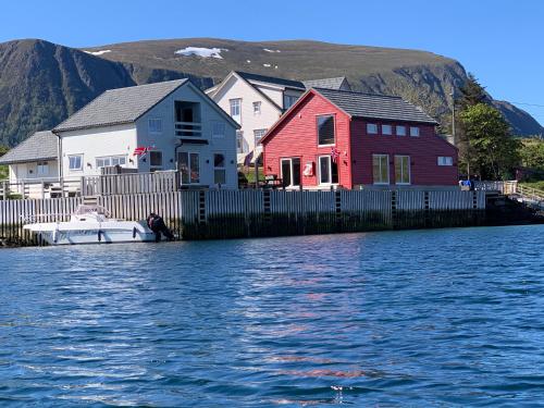 Torvholmen, Fosnavåg (photo 2)