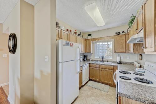 Always Dreaming Whispering Pines 233 in Pigeon Forge, USA