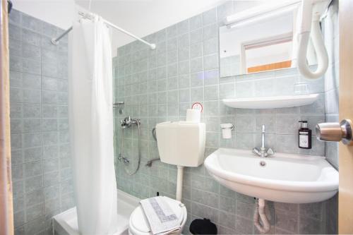 Aristea Hotel - image 5