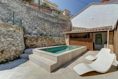 La Maison d'Endoume - maison avec piscine et salle de sport gîte à louer Marseille 07