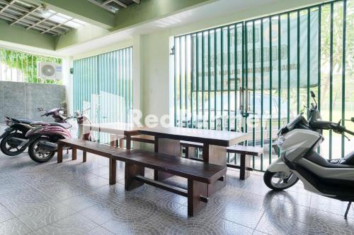 Pondok Hijau Syariah Mitra RedDoorz @ Citraland Surabaya